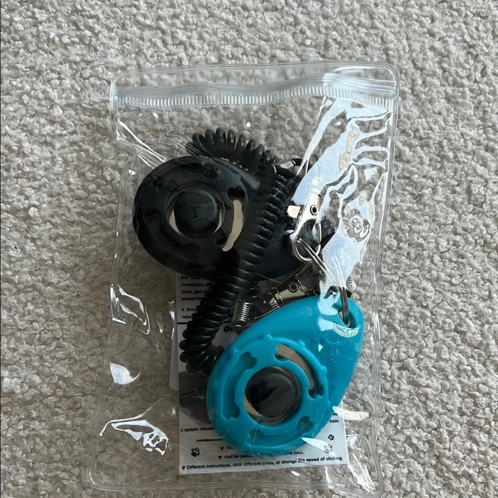 Black and Blue Pet Clicker Set